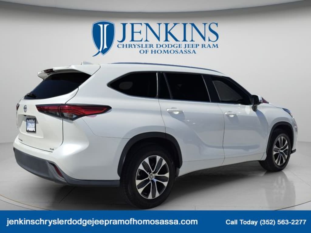 Used 2020 Toyota Highlander XLE SUV