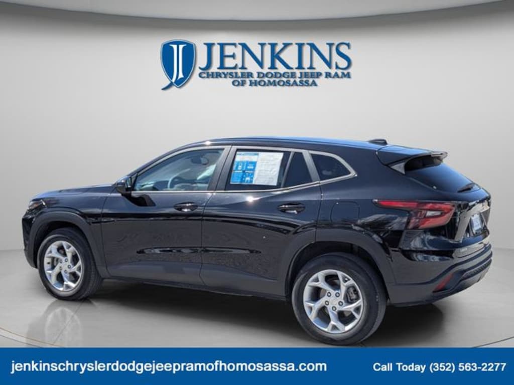 Used 2024 Chevrolet Trax LS SUV