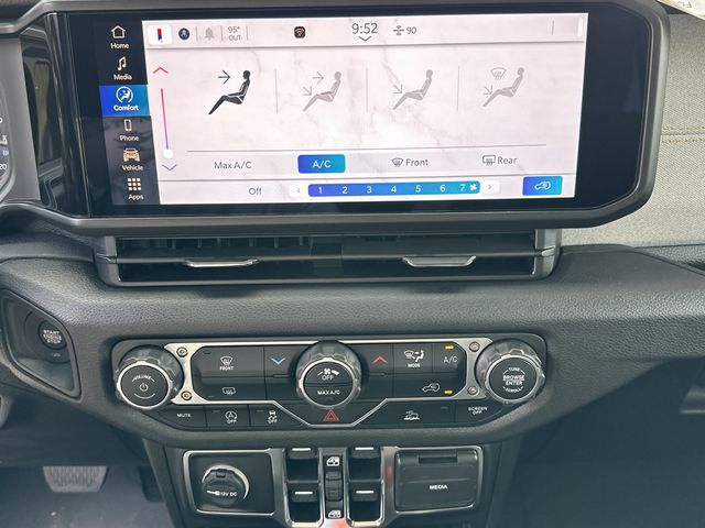 2025 Jeep Wrangler 4-Door Sport - Photo 25