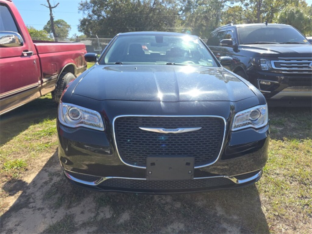 Used 2022 Chrysler 300 Touring Sedan