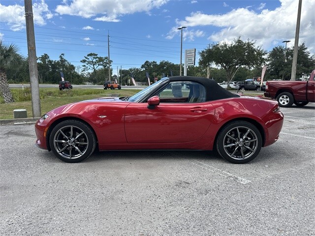 2016 Mazda MX-5 Miata Miata Grand Touring photo 4