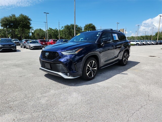 2021 Toyota Highlander XSE photo 2