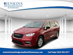 2026 Chrysler Pacifica SELECT Passenger Van