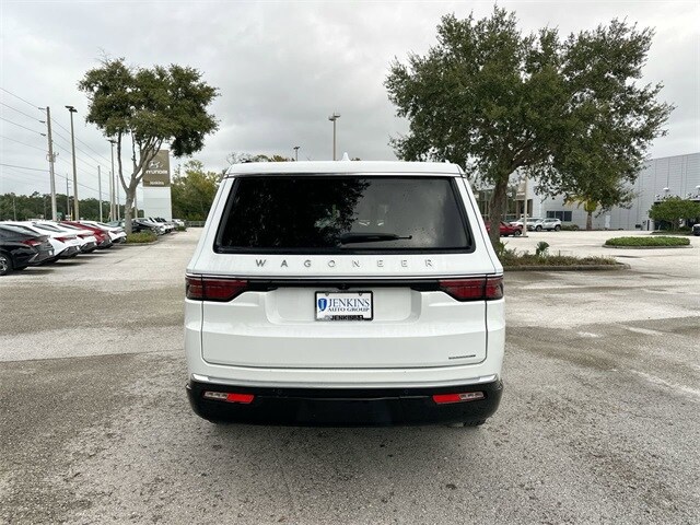 2023 Jeep Wagoneer Series III photo 4