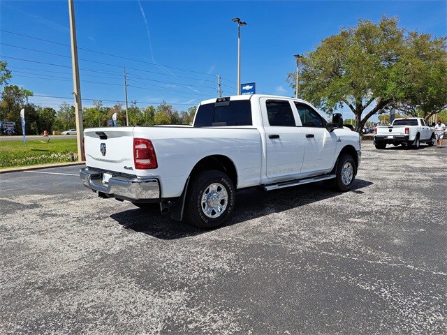 2024 Ram 3500 Tradesman photo 4
