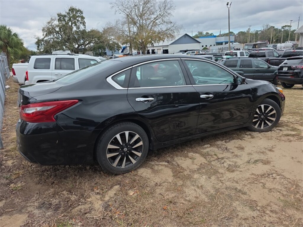 Used 2018 Nissan Altima 2.5 SV Sedan