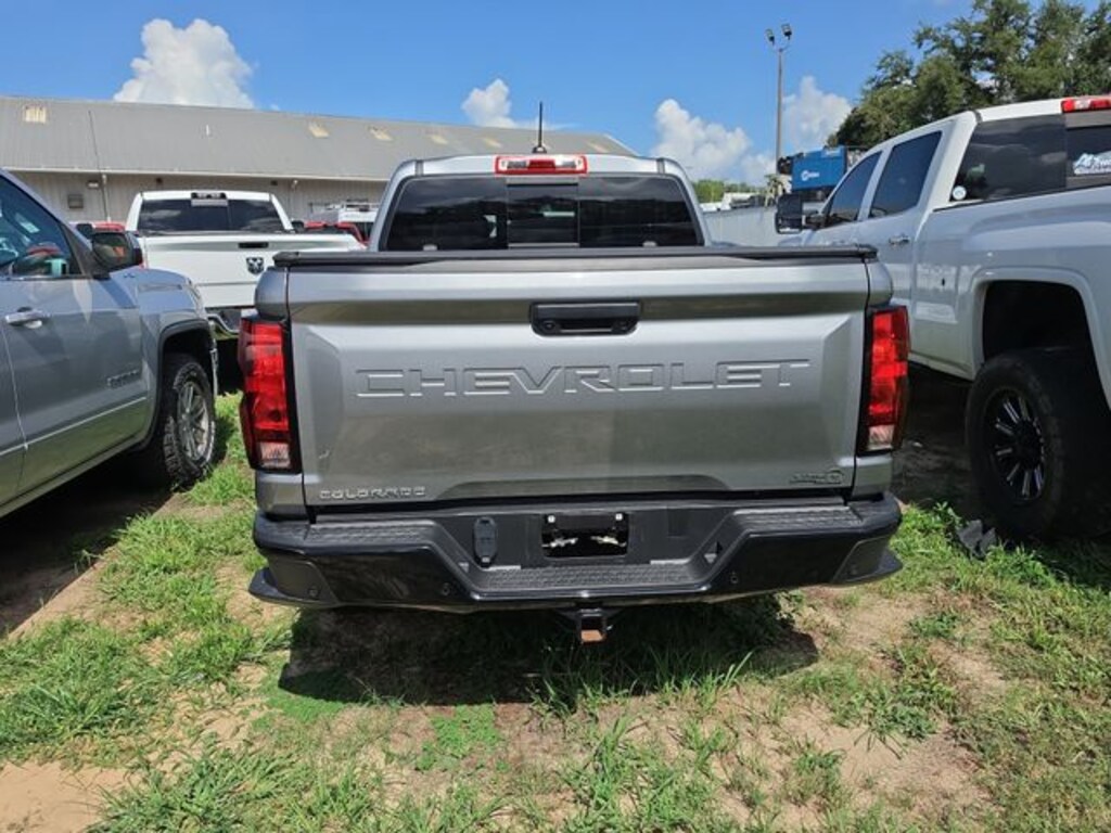 Used 2024 Chevrolet Colorado WT Truck Crew Cab