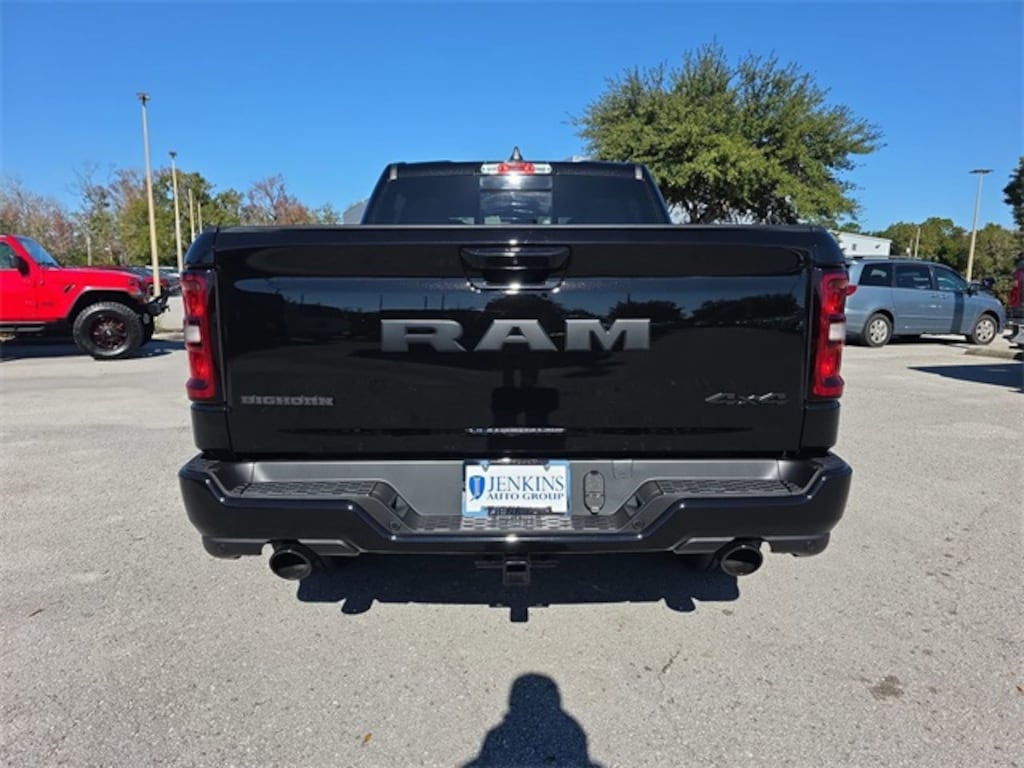 New 2026 Ram 1500 BIG HORN CREW CAB 4X4 5'7 BOX Pickup