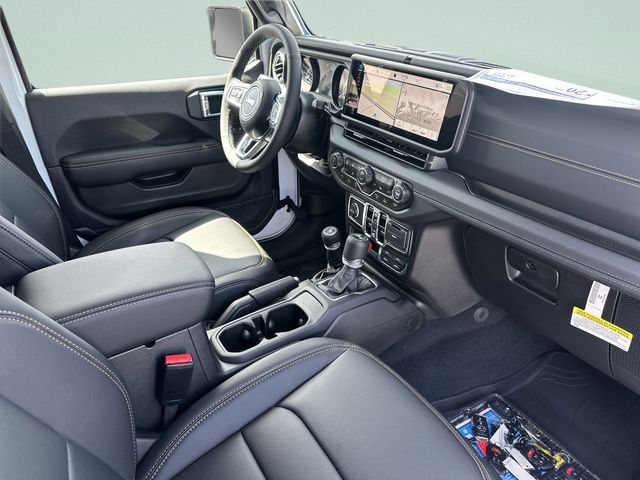 2025 Jeep Wrangler 4-Door Sahara - Photo 10