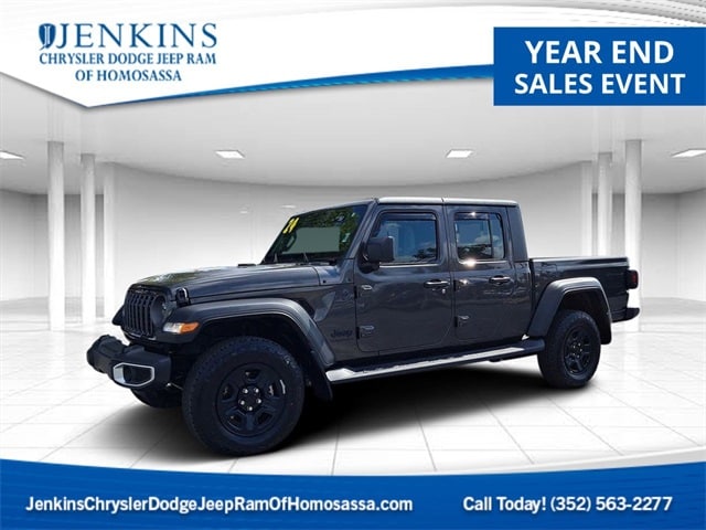 2024 Jeep Gladiator Sport's photo