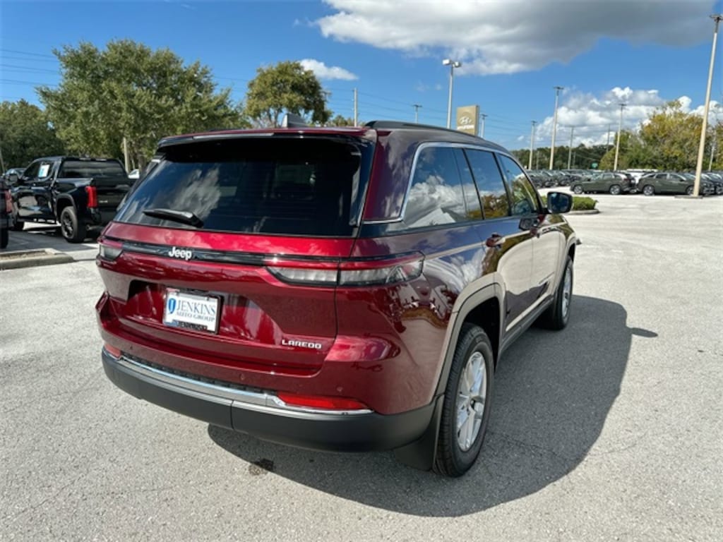 New 2025 Jeep Grand Cherokee LAREDO X 4X2 Sport Utility