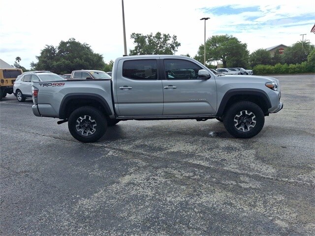 2023 Toyota Tacoma TRD Off-Road V6 4x4 photo 3