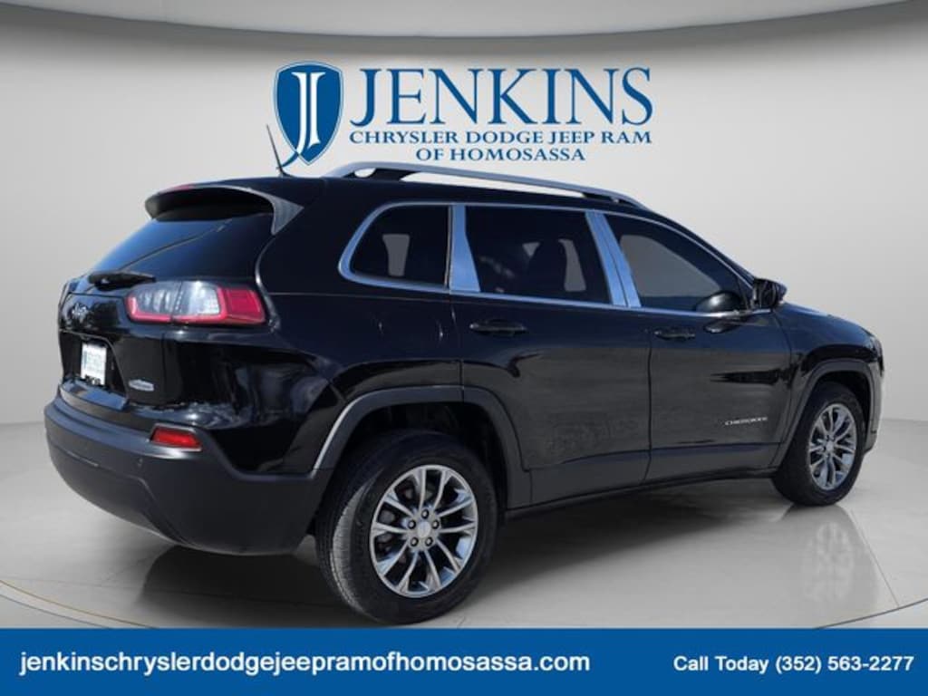Used 2019 Jeep Cherokee Latitude Plus FWD SUV