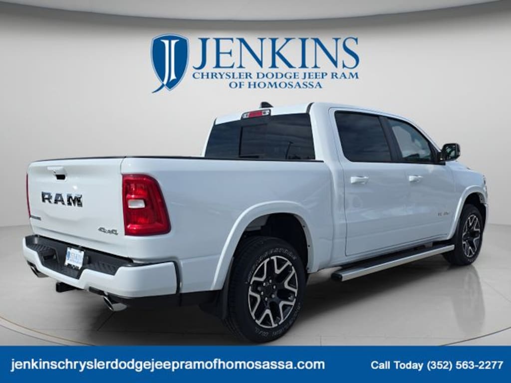 New 2026 Ram 1500 LARAMIE CREW CAB 4X4 5'7 BOX Pickup