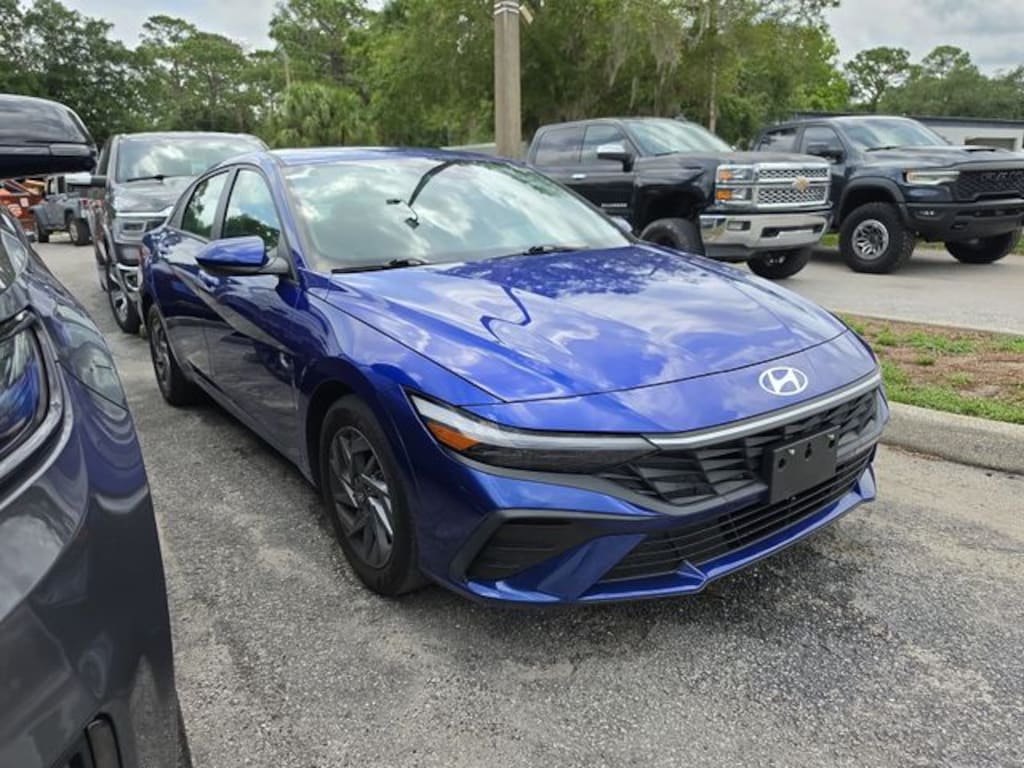 Used 2024 Hyundai Elantra SEL Sedan
