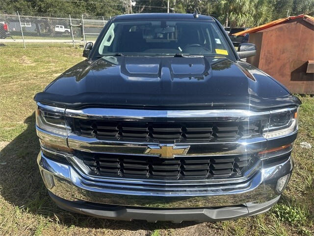 2017 Chevrolet Silverado 1500 photo 2