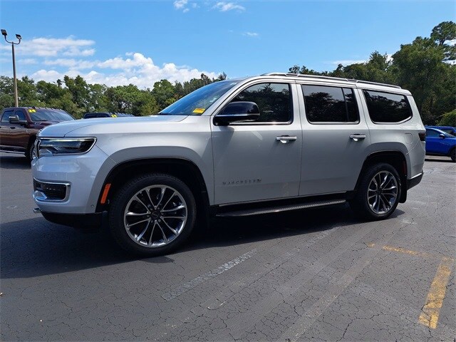 2024 Jeep Wagoneer Series II photo 2