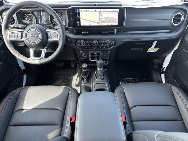 2025 Jeep Wrangler 4-Door Sahara - Photo 11