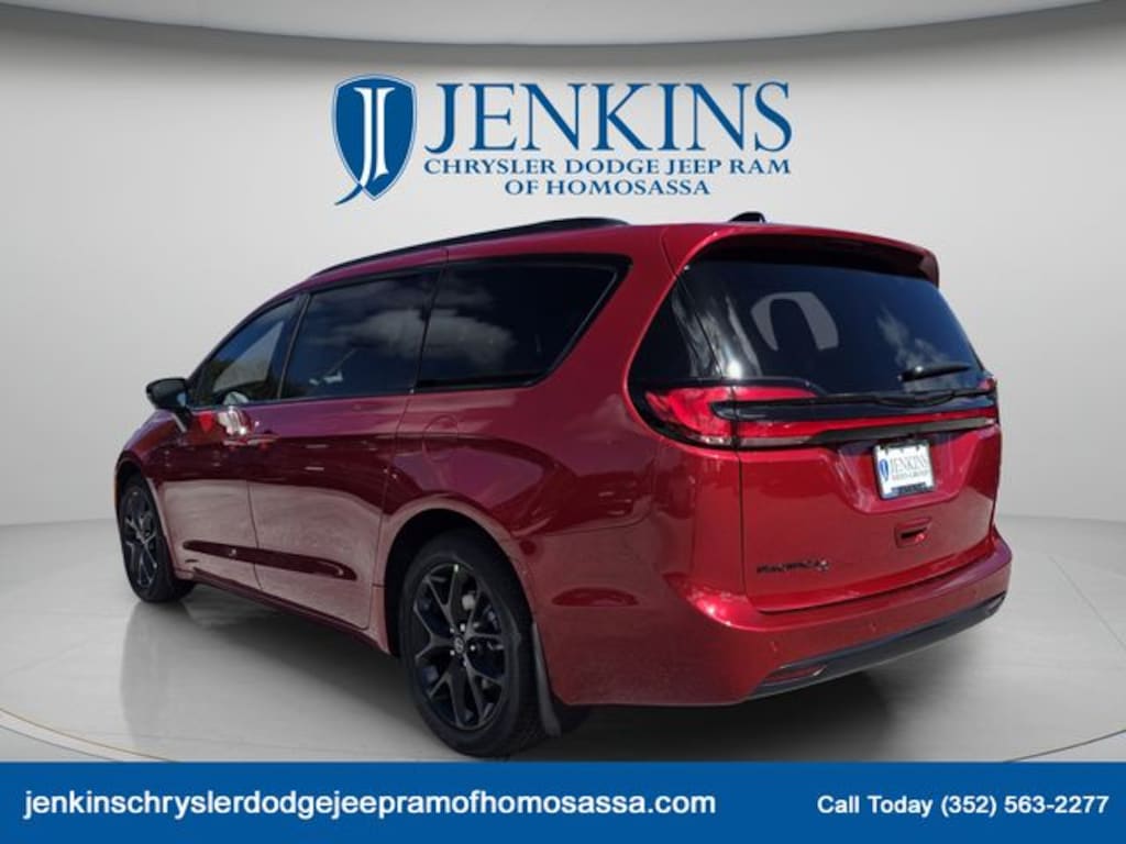 New 2026 Chrysler Pacifica SELECT Passenger Van