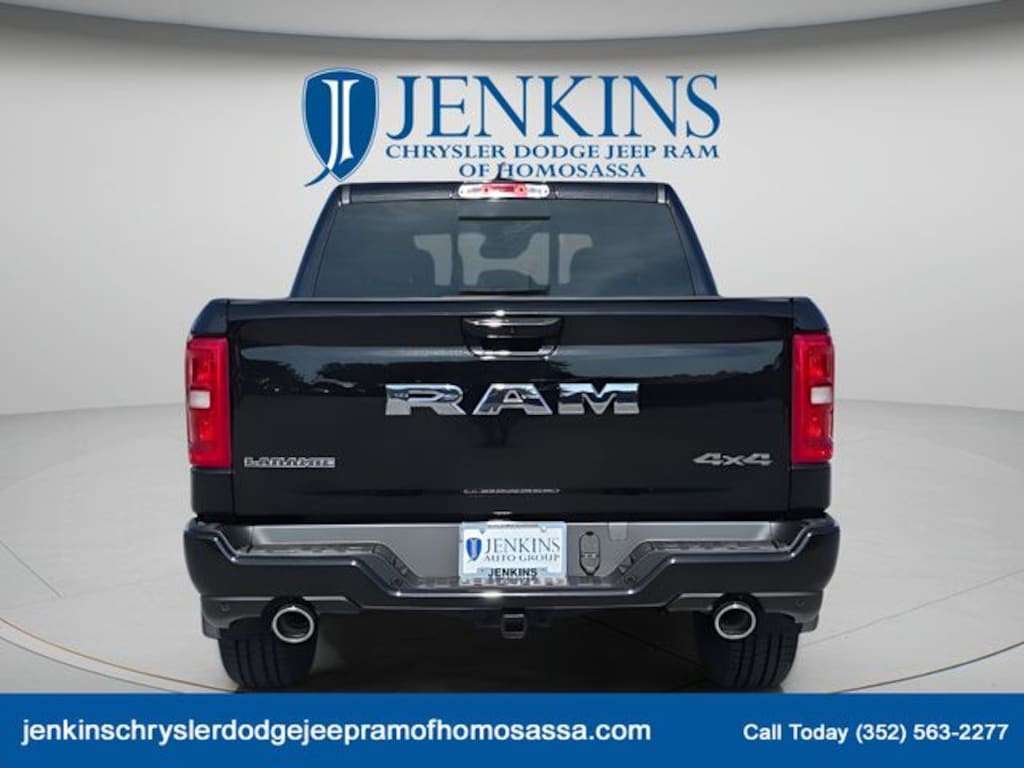 New 2026 Ram 1500 LARAMIE CREW CAB 4X4 5'7 BOX Pickup