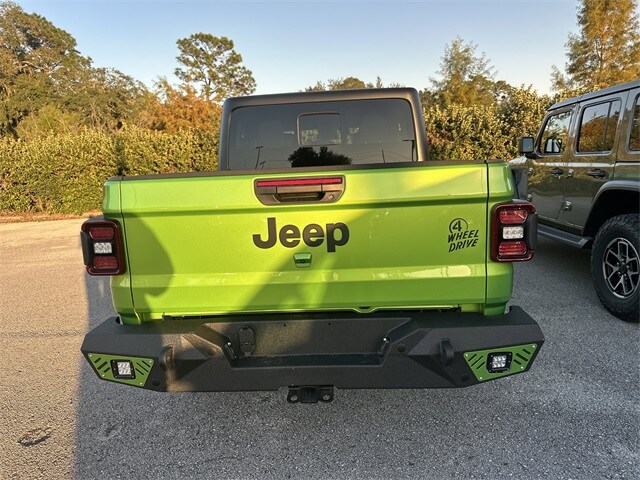 2025 Jeep Gladiator Sport Willys photo 4