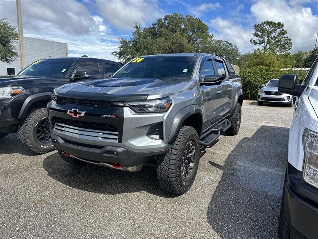 2024 Chevrolet Colorado ZR2 photo 2