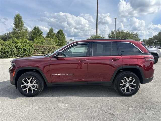 2024 Jeep Grand Cherokee Limited photo 2