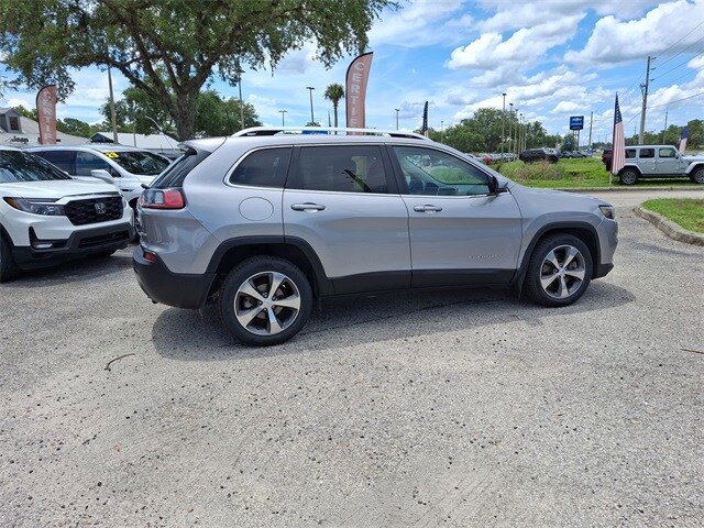 2020 Jeep Cherokee Limited photo 3