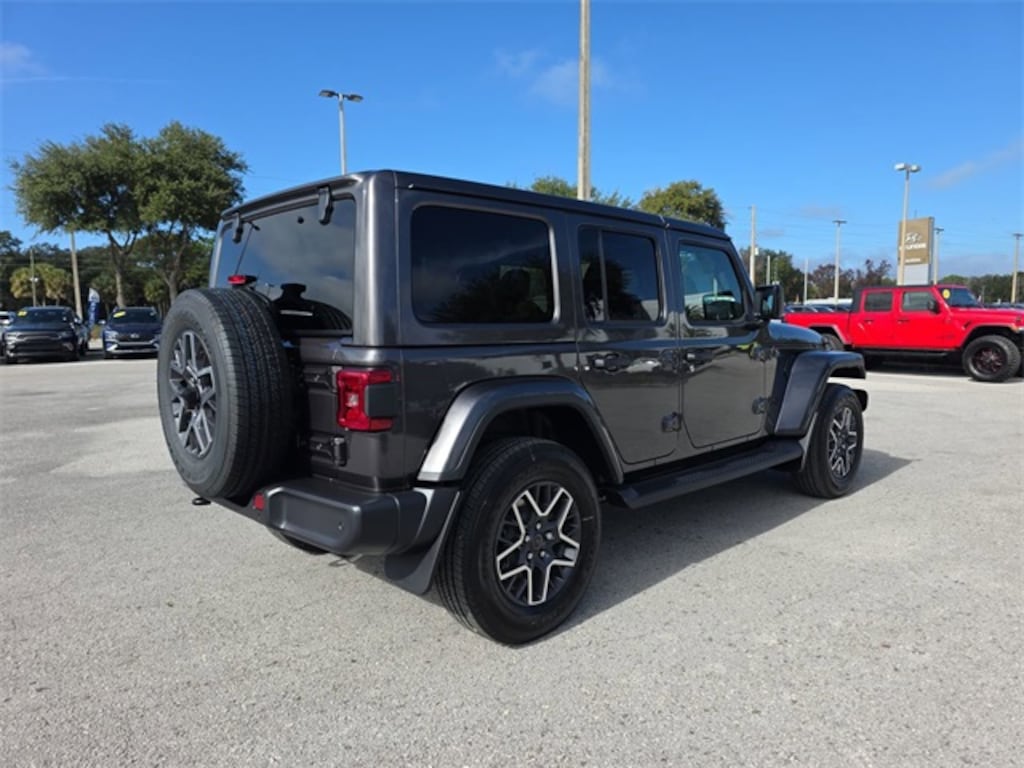 New 2026 Jeep Wrangler 4-DOOR SAHARA Sport Utility