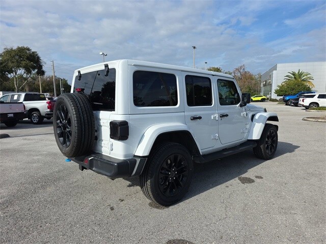 2024 Jeep Wrangler 4xe Sahara photo 2