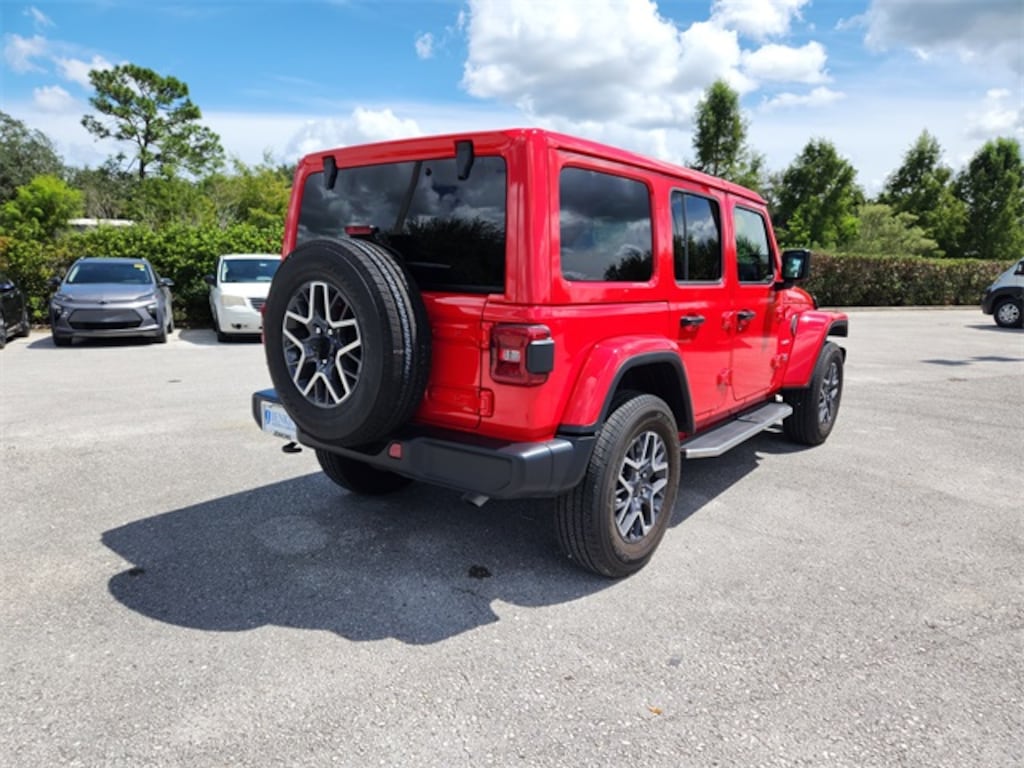 Used 2024 Jeep Wrangler Sahara SUV