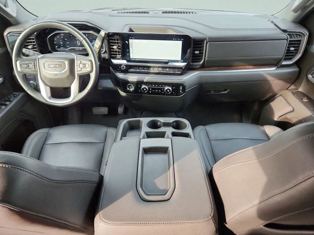 2024 GMC Sierra 1500 SLT - Photo 9