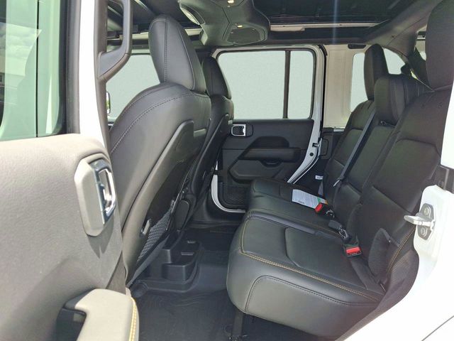 2025 Jeep Wrangler 4-Door Rubicon 392 Final Edition - Photo 18