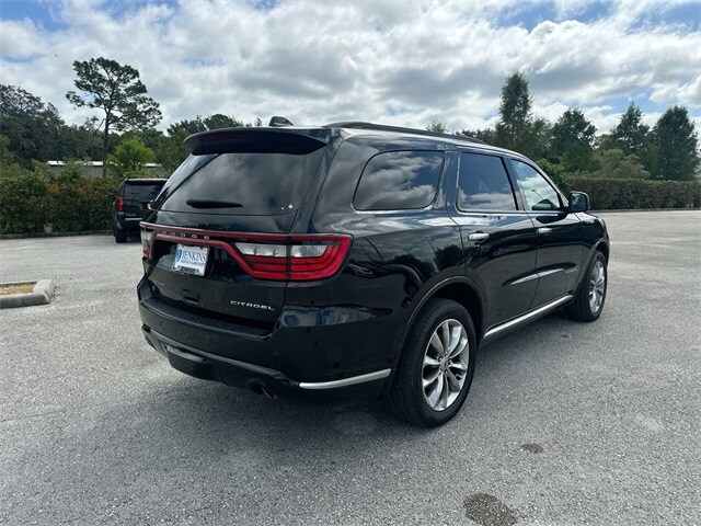 2022 Dodge Durango Citadel photo 4