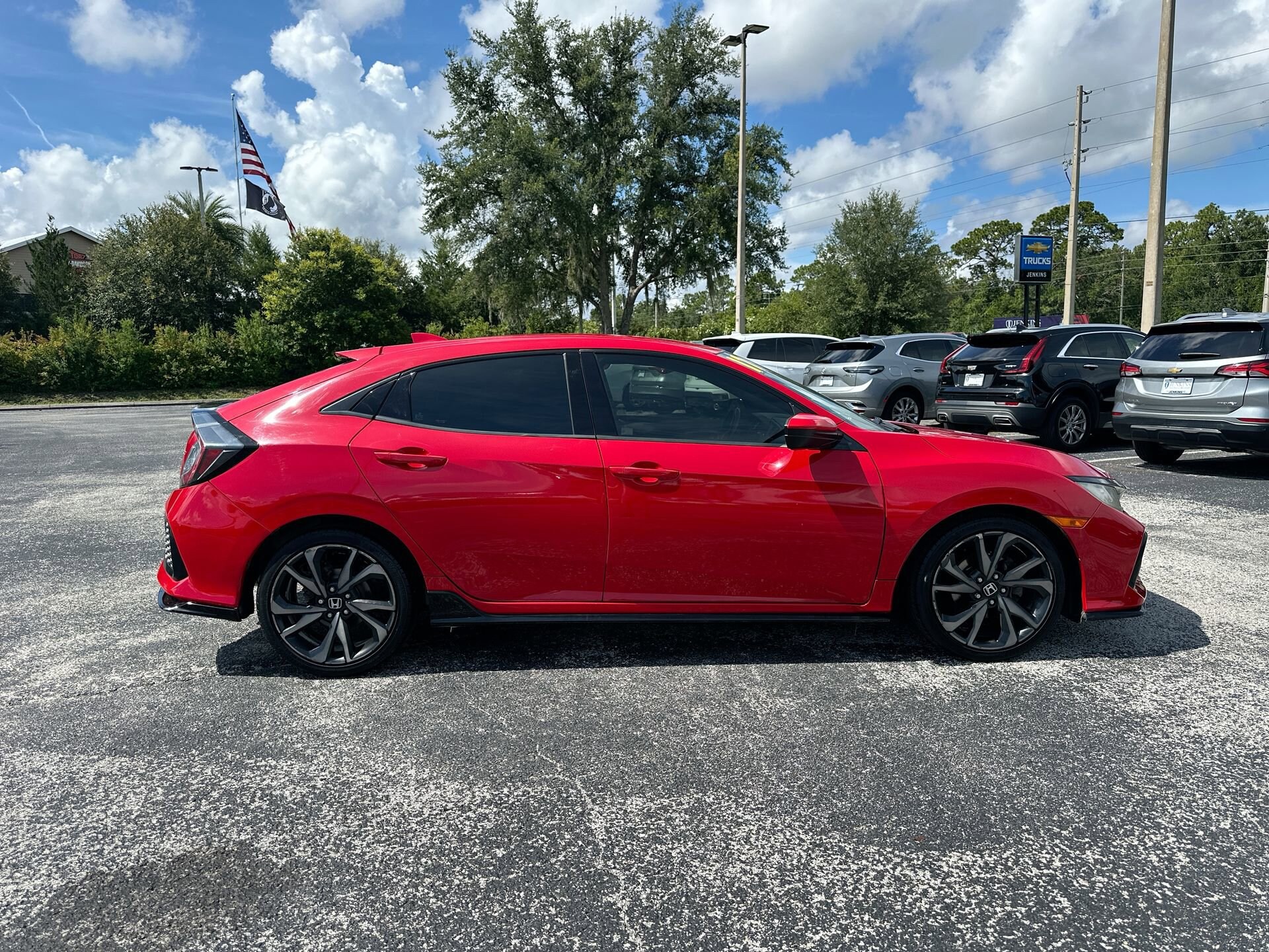 2017 Honda Civic Hatchback Sport photo 2