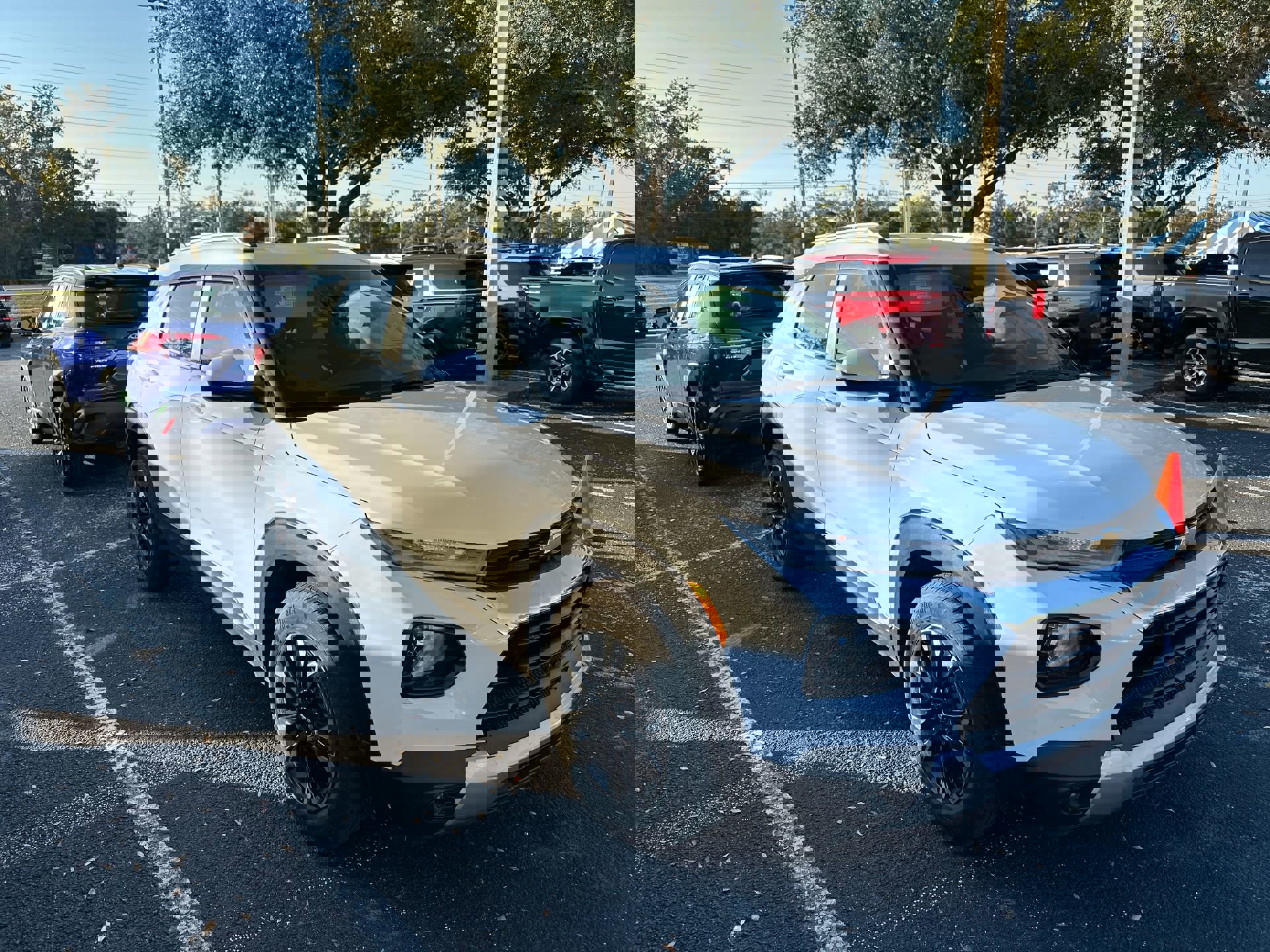 2021 Chevrolet Trailblazer LT photo 2