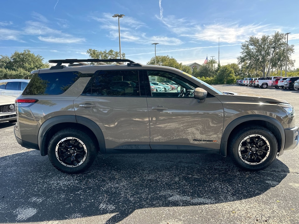 Used 2023 Nissan Pathfinder Rock Creek Rock Creek 4WD
