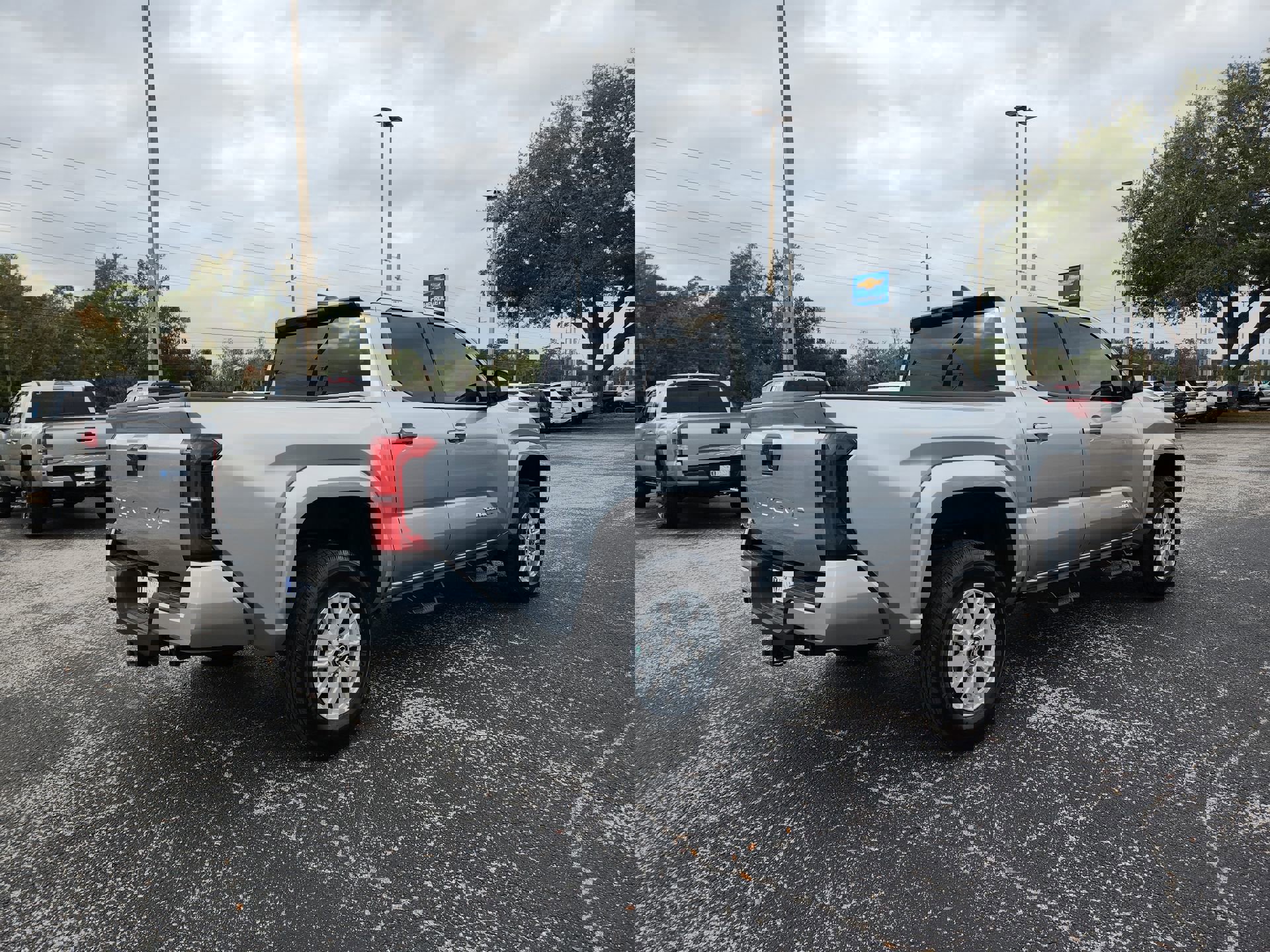 2024 Toyota Tacoma SR5 4x4 Double Cab photo 4