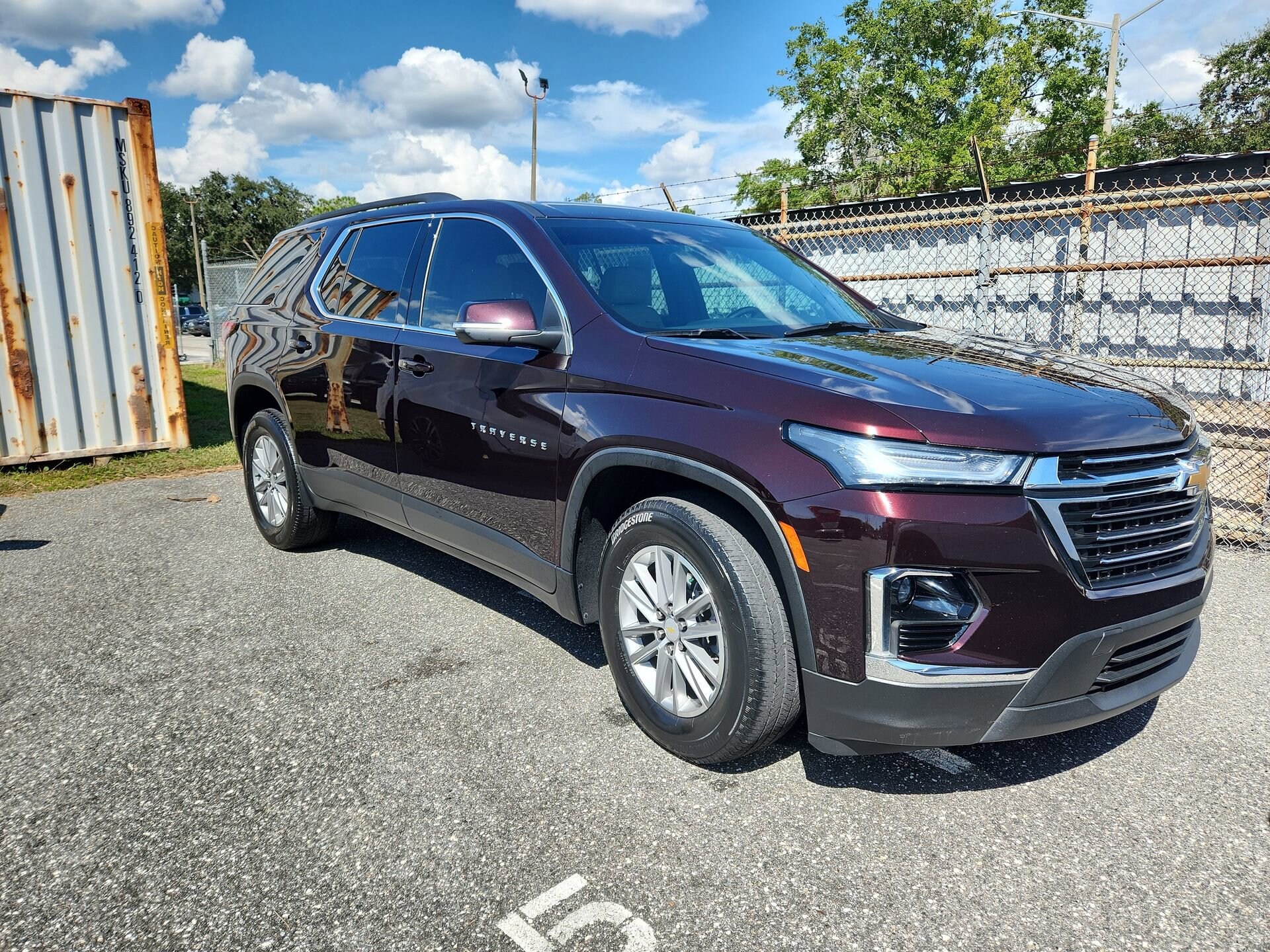 2022 Chevrolet Traverse Leather photo 3
