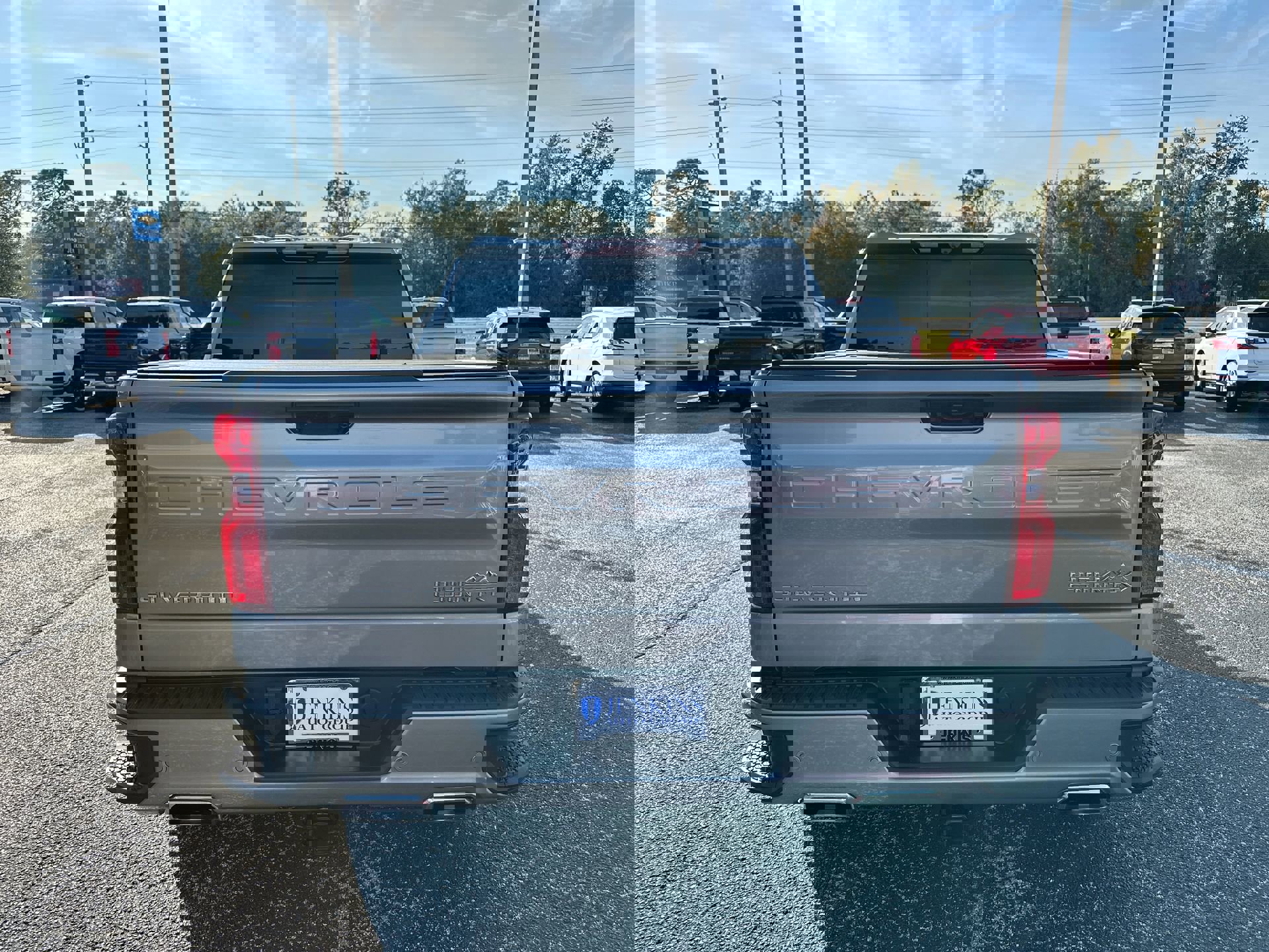 2024 Chevrolet Silverado 1500 High Country photo 4