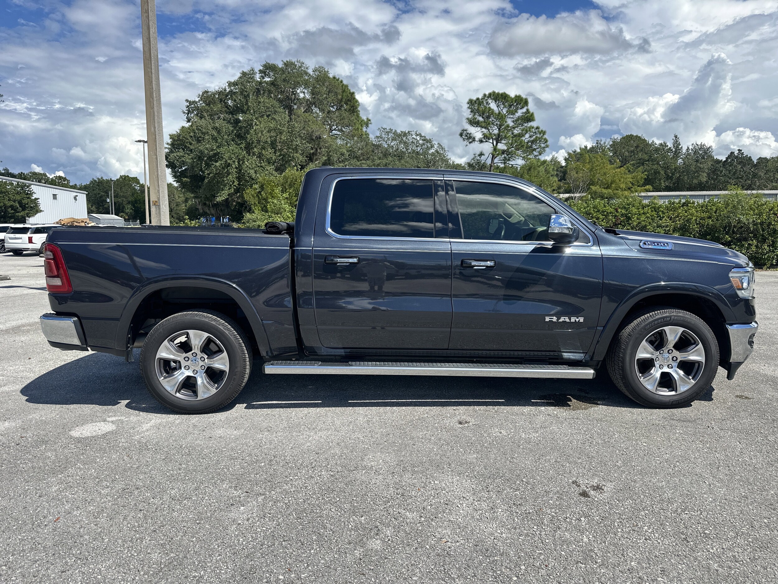 2021 Ram 1500 Laramie photo 3