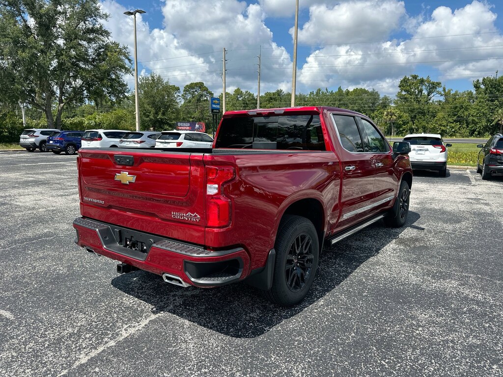 New 2025 Chevrolet Silverado 1500 High Country 4WD Crew Cab 147 High Country