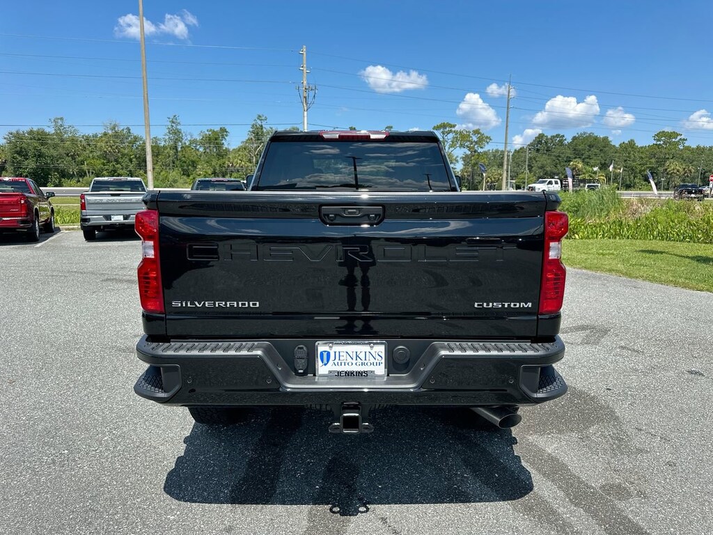 New 2025 Chevrolet Silverado 2500HD Custom 4WD Crew Cab 159 Custom