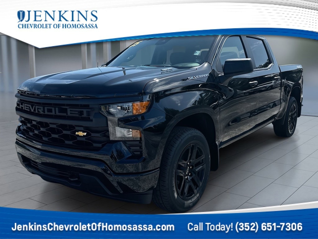 Used 2025 Chevrolet Silverado 1500 Custom 4WD Crew Cab 147 Custom