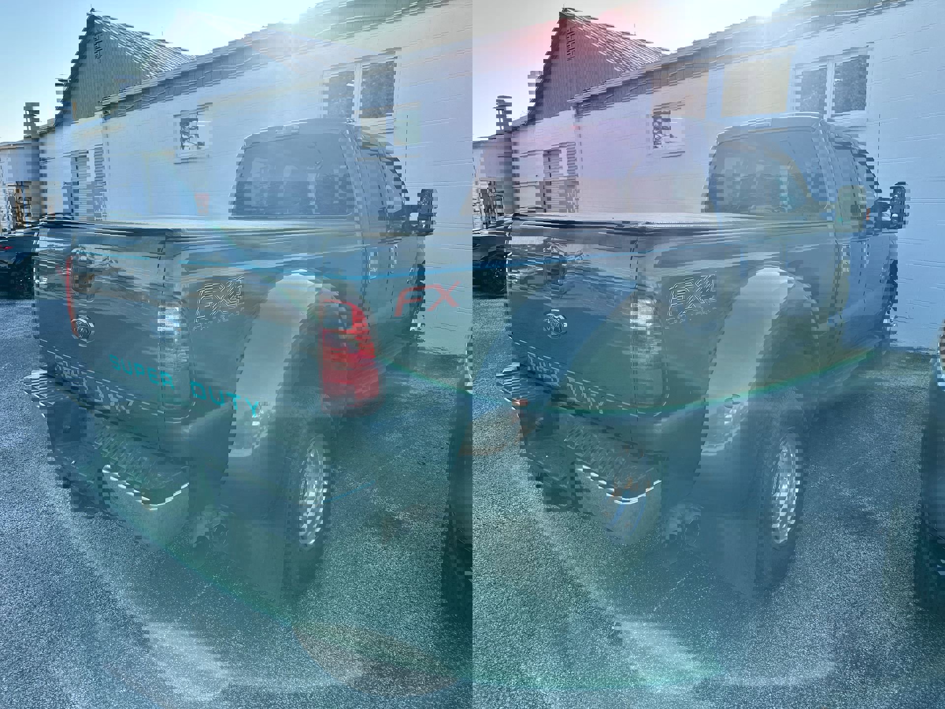 2015 Ford F-350 XL photo 3