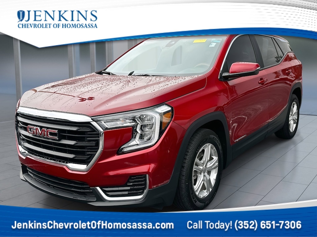 Used 2022 GMC Terrain SLE FWD  SLE