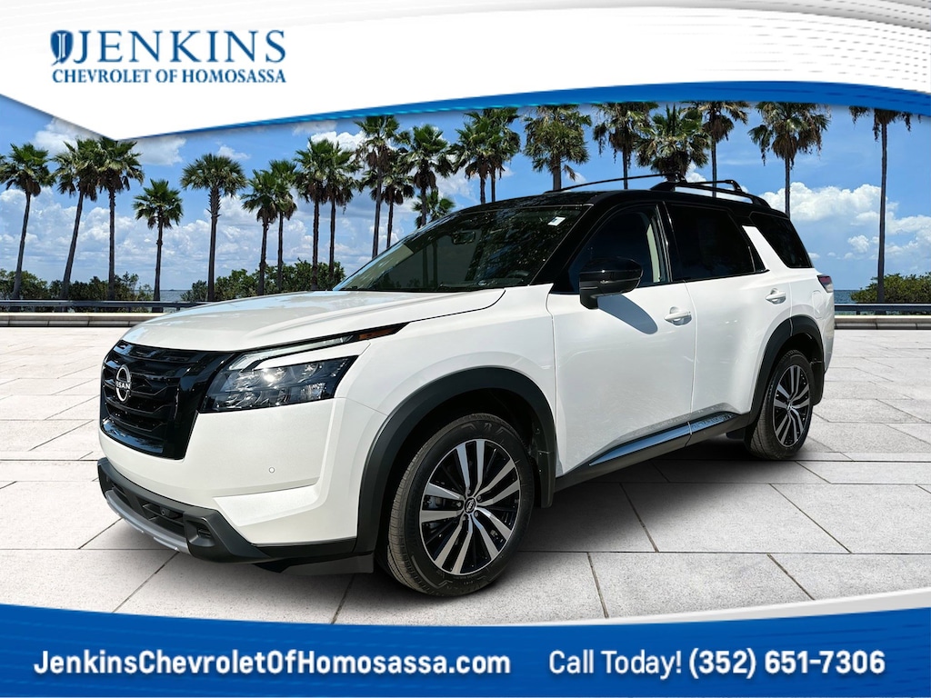 Used 2025 Nissan Pathfinder Platinum Platinum 4WD