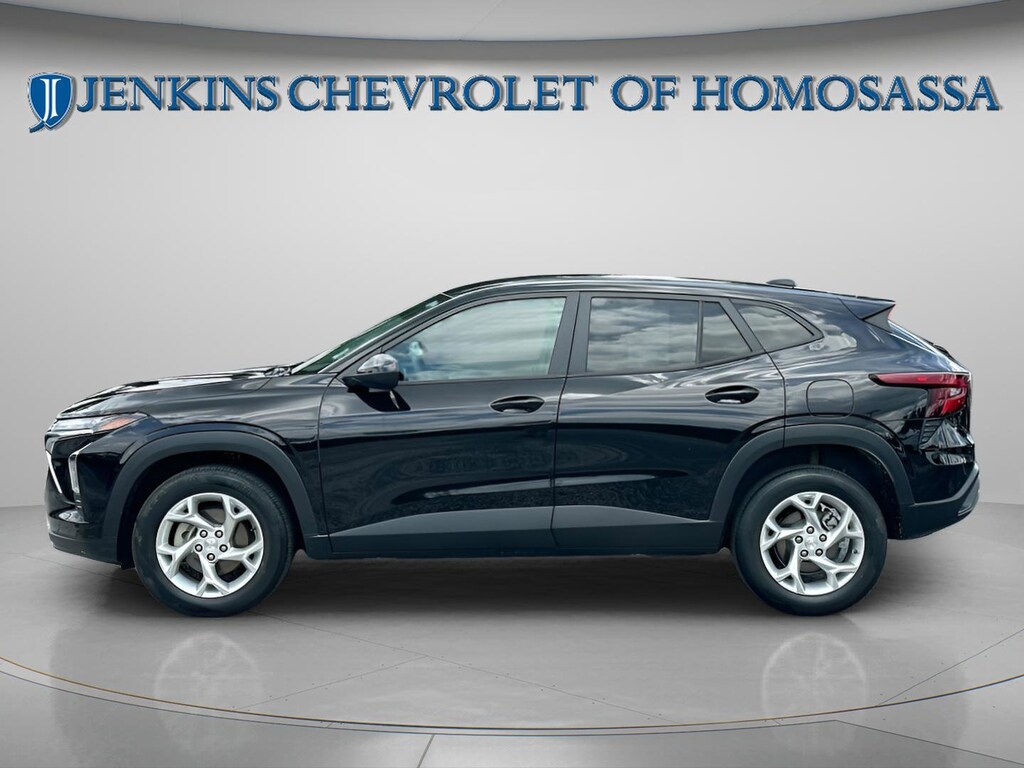 Used 2024 Chevrolet Trax LS FWD LS