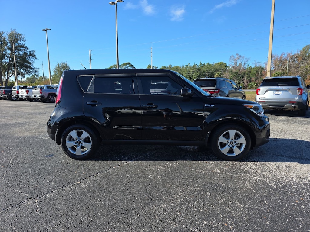 Used 2017 Kia Soul Base Auto