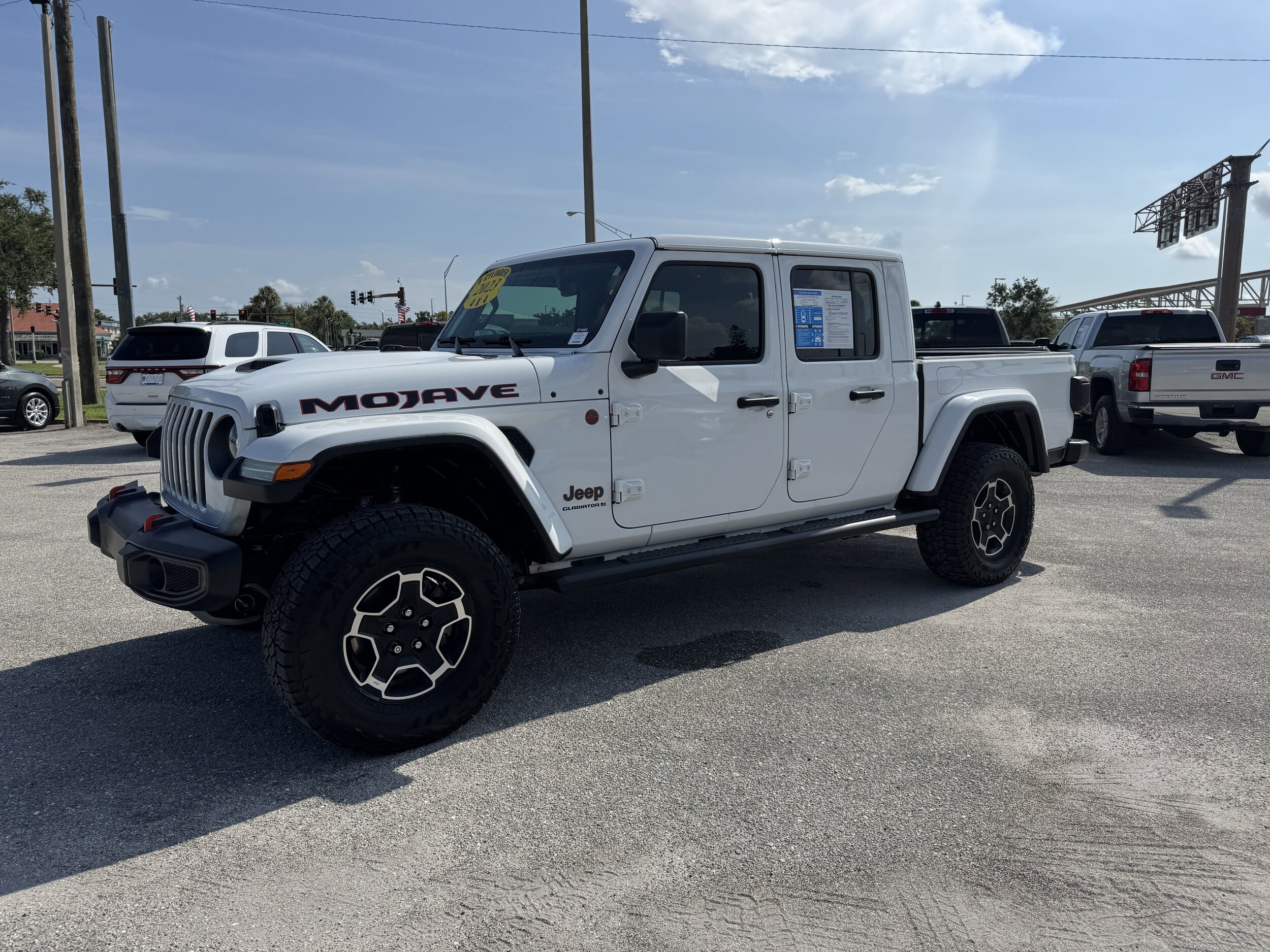 2023 Jeep Gladiator Mojave photo 2